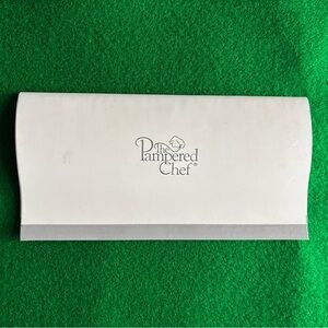 The Pampered Chef Handy Scraper